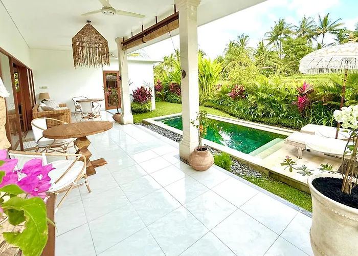 Hummingbird Villa *