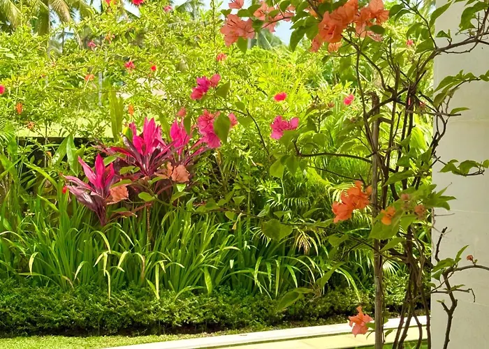 Hummingbird Villa *